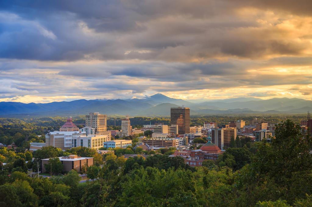 Hampton Inn Asheville - Biltmore Area Exterior photo
